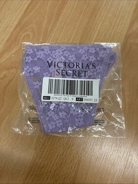 Victoria's Secret Lavender Floral Lace Thong S